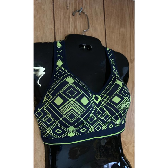 Danskin Now sports bra size 36B - Picture 9 of 10